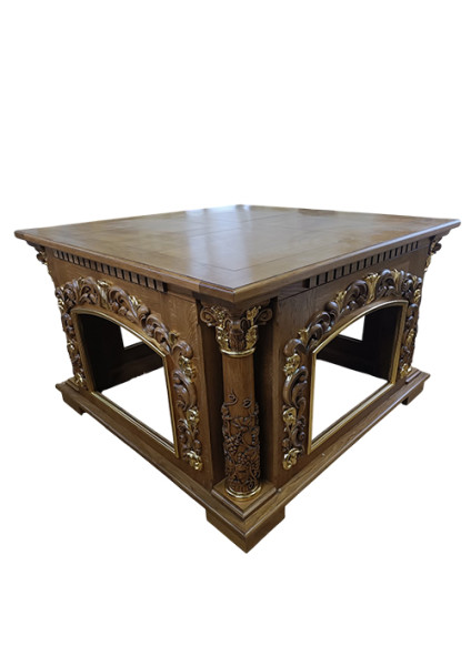 Throne 10