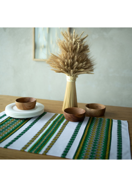 Green towel-path