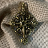 Cross 1