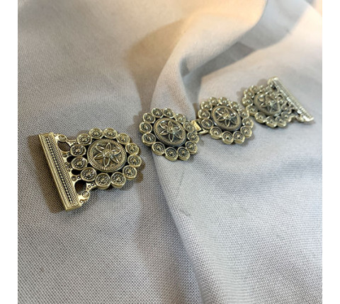 Brass hand-made jumpers with 8 low connectors