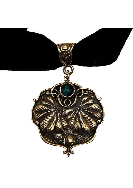 Handmade "Chestnuts" pendant made of brass