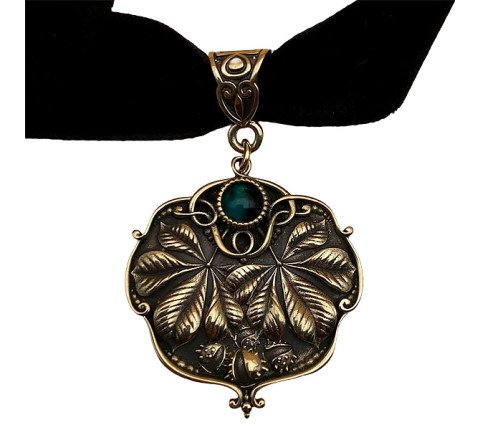 Handmade "Chestnuts" pendant made of brass