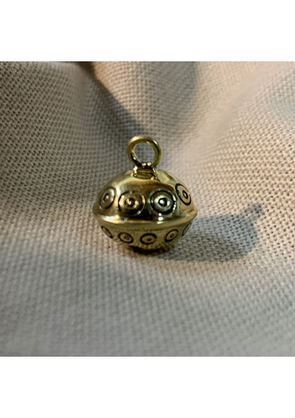 Rustle for a handmade brass necklace