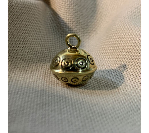 Rustle for a handmade brass necklace