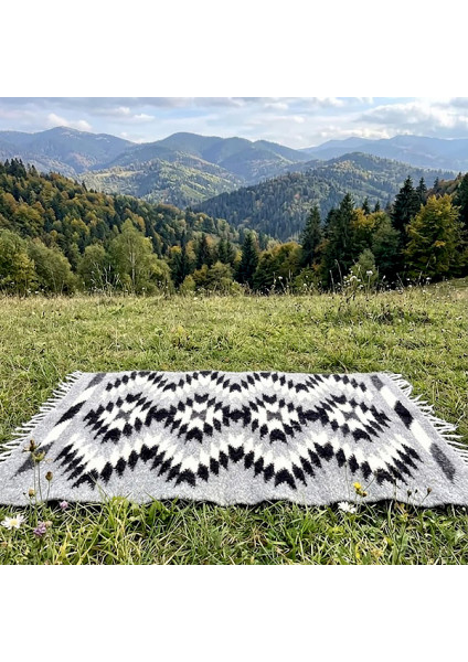 Blanket "Hutsul Tradition"