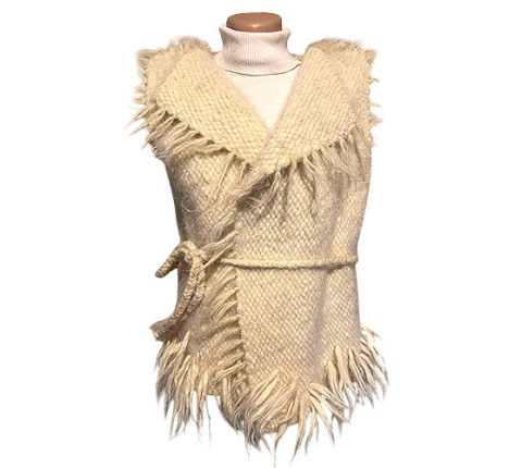 Sleeveless vest made of sheep wool "Bilenka"