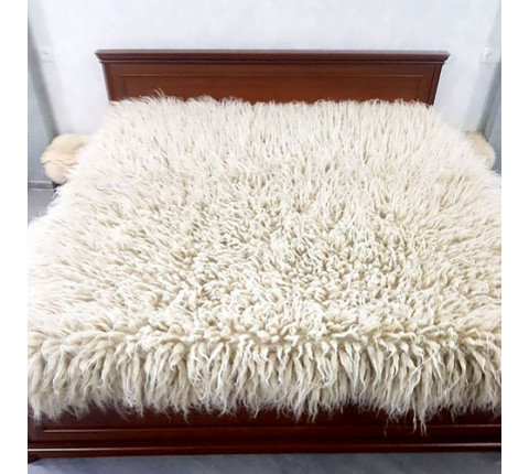 Hutsul hand-made blanket "Sheep 2"