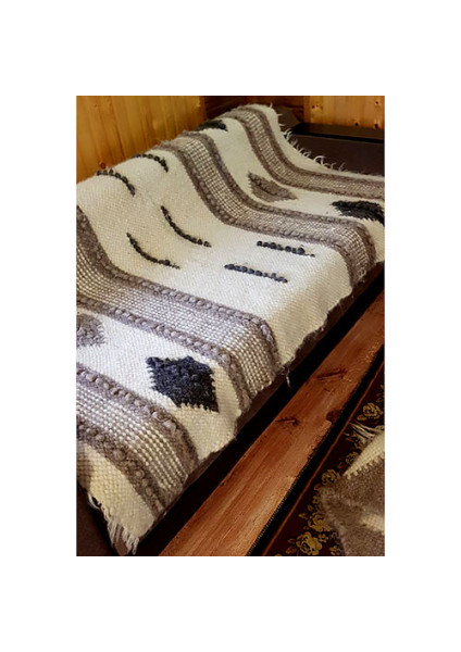 Hutsul handmade blanket "Two Stripes"