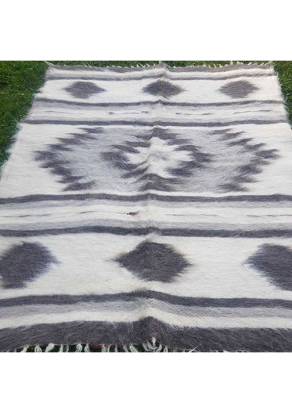 Hutsul hand-made blanket "Samoridny"