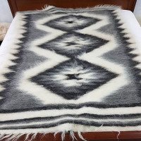Hutsul handmade blanket "Tradition"