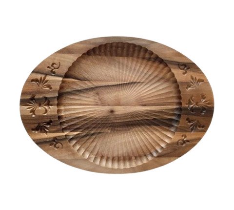 Nut bowl "Oval with carving" made of walnut