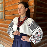 Український жіночий національний костюм "Берегиня Традицій"
