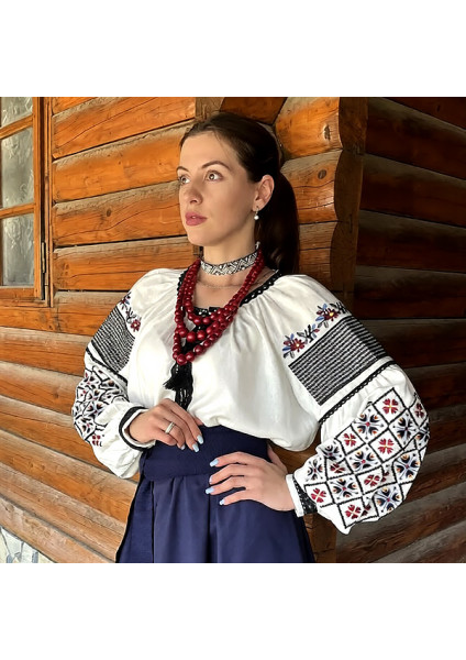 Український жіночий національний костюм "Берегиня Традицій"