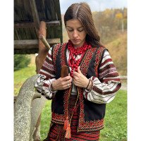 Women's Hutsul Suit "Kosmach"