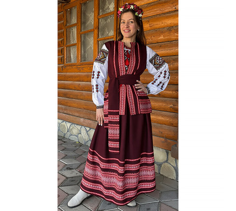 "Light of the Lineage" — a stage women's costume with an embroidered corset and plakhta.
