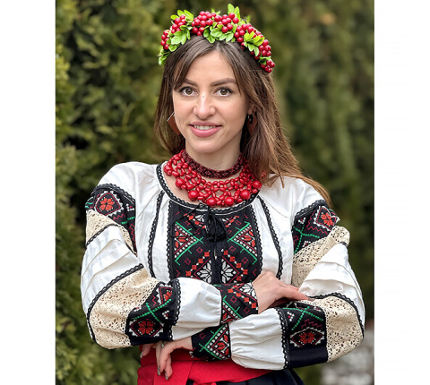 Ukrainian women's national costume "Embroidered Amulet"