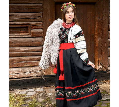 Ukrainian women's national costume "Embroidered Amulet"