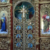 Золочений іконостас з вільхи на вишневому тлі, с. Миролюбівка