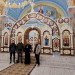 Авторський іконостас з вільхи з білою ажурною різьбою та аркою ікон-медальйонів