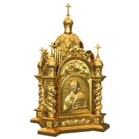 Позолочена дарохранильниця-храм з образом Христа Вседержителя Позолочена дарохранильниця-храм з образом Христа Вседержителя