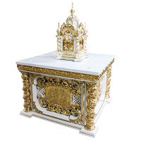 White and Gold Altar and Tabernacle Set