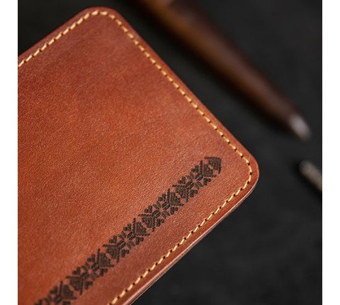 Leather wallet with custom engraving