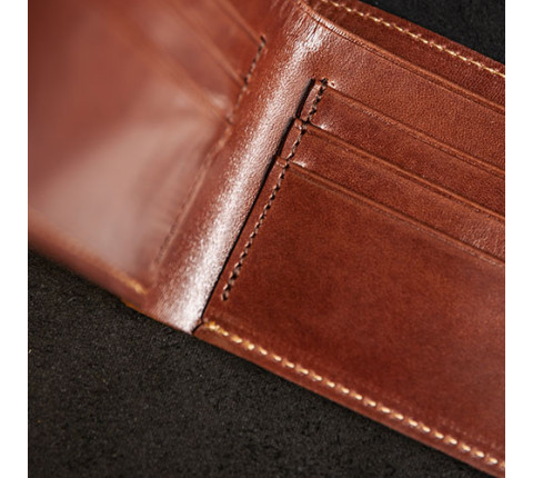Leather wallet with custom engraving