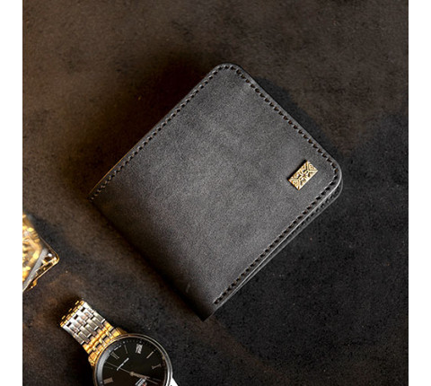 Light leather wallet with metal plate (black)
