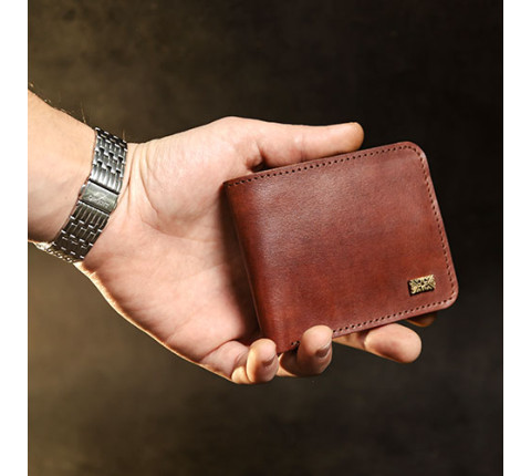 Light leather wallet with metal plate (brown)