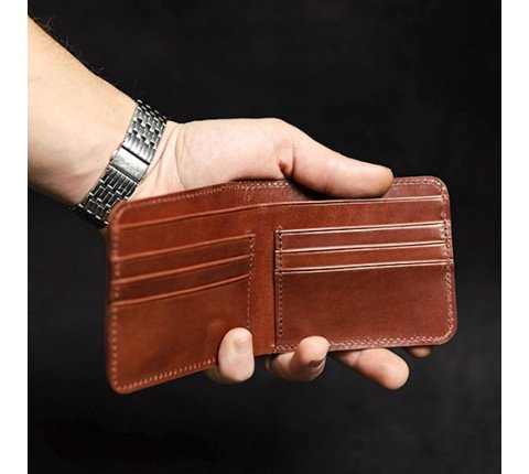 Light leather wallet with metal plate (brown)