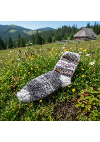 Hutsul socks made of natural wool, hand-knitted