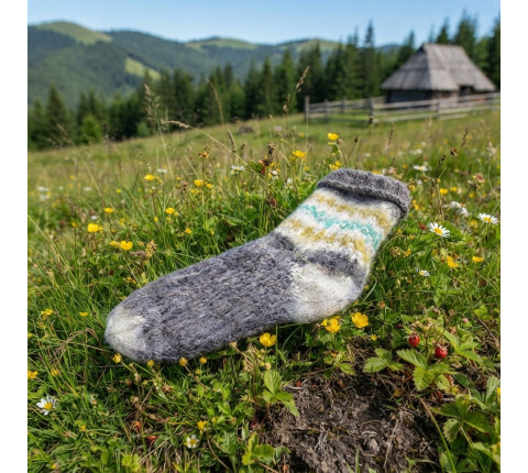 Hutsul wool socks with a size range of 34-44