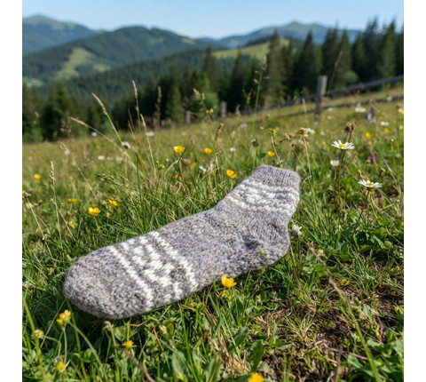 Hutsul wool socks with size selection 34-44