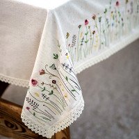 Скатертина з рослинною вишивкою бежева — квадратна, 1,40×1,40 м