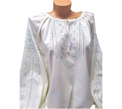 Women's embroidered shirt of straight cut "Charming"