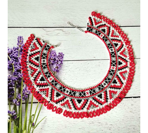 Beaded necklace "Red Poppies"