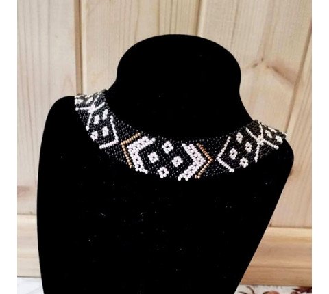 Beaded necklace "Lesya Ukrainka" black — Hutsul handmade decoration