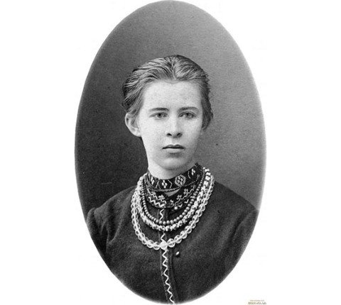 Силянка з бісеру Лесі Українки (червона)