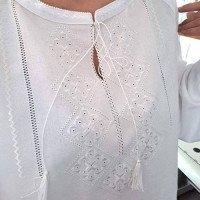 Women's shirt "Pure Tenderness" of light straight cut