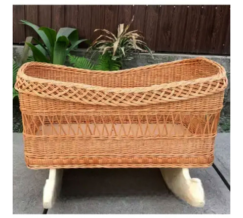 Baby crib made of wicker "M 1"