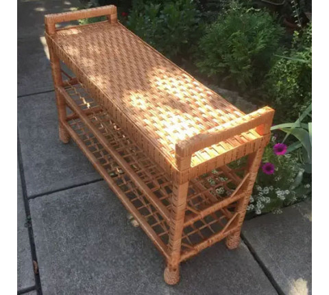 Shoe rack with 3 shelves