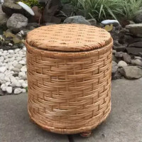 Stool made of wicker "Skhovanka"