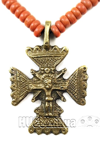 The chest decoration "Zgharda 012" is an exquisite Hutsul amulet made of brass.