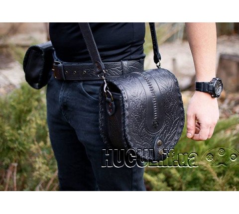 Leather set with personalized overlay.