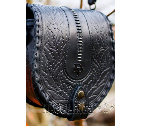 Leather set with personalized overlay.