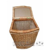 The output is:Small convex natural box