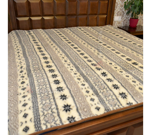 Шерстяна ковдра 2 х 1,5 м. Вишиванка