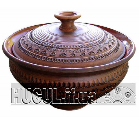 Makitra with a pattern and a lid