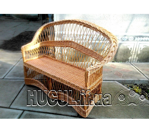 Sofa "Elegant": the elegance of woven rattan