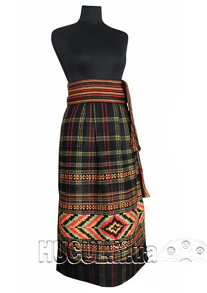 Hutsul Zapaska "Olya" — Hutsul clothing with motifs of the sun and rye
